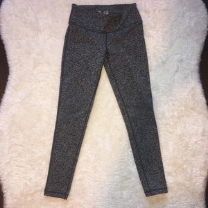 Aritzia Parklife Leggings